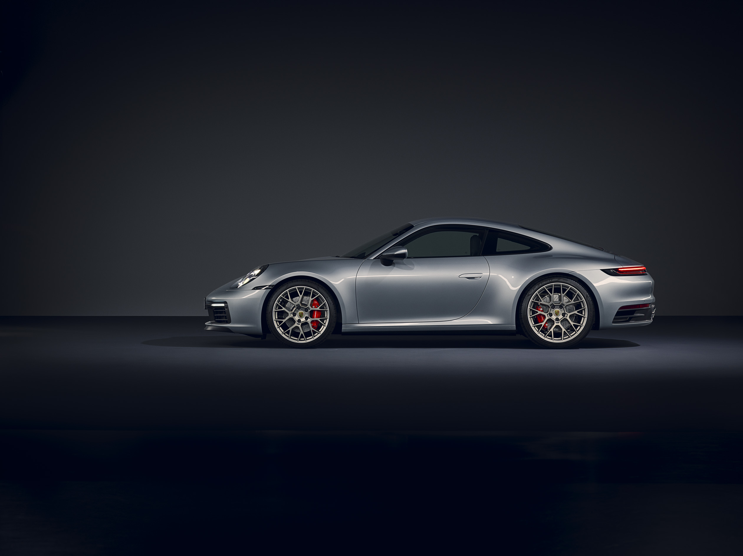 Porsche 911 Carrera 4S Coupe (992) (2022) – Specifications & Performance -  Stuttcars