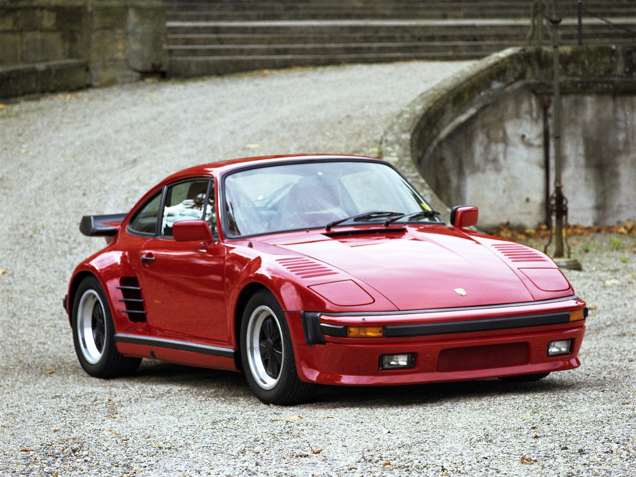 Porsche 911 Turbo SE 'Flachbau' (930) (1981 - 1989) - Stuttcars Porsche 911 Turbo SE 'Flachbau' (930) (1981 - 1989) - Stuttcars