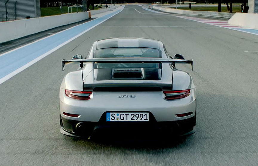 Porsche 911 991 GT2 RS rear view