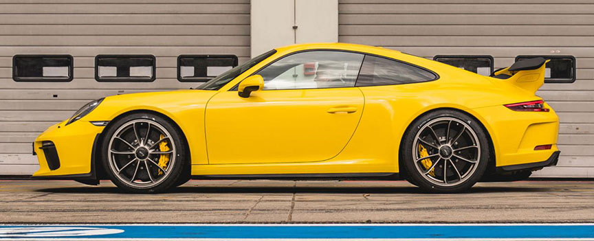Porsche 911 991 GT3 4.0 yellow