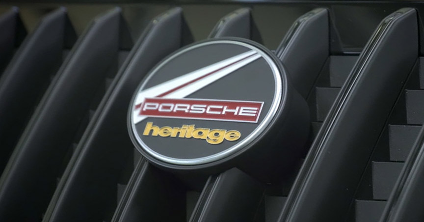 Porsche 911 992 Targa Heritage Design Edition badge