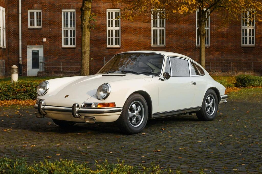 Porsche 911E (2.2)