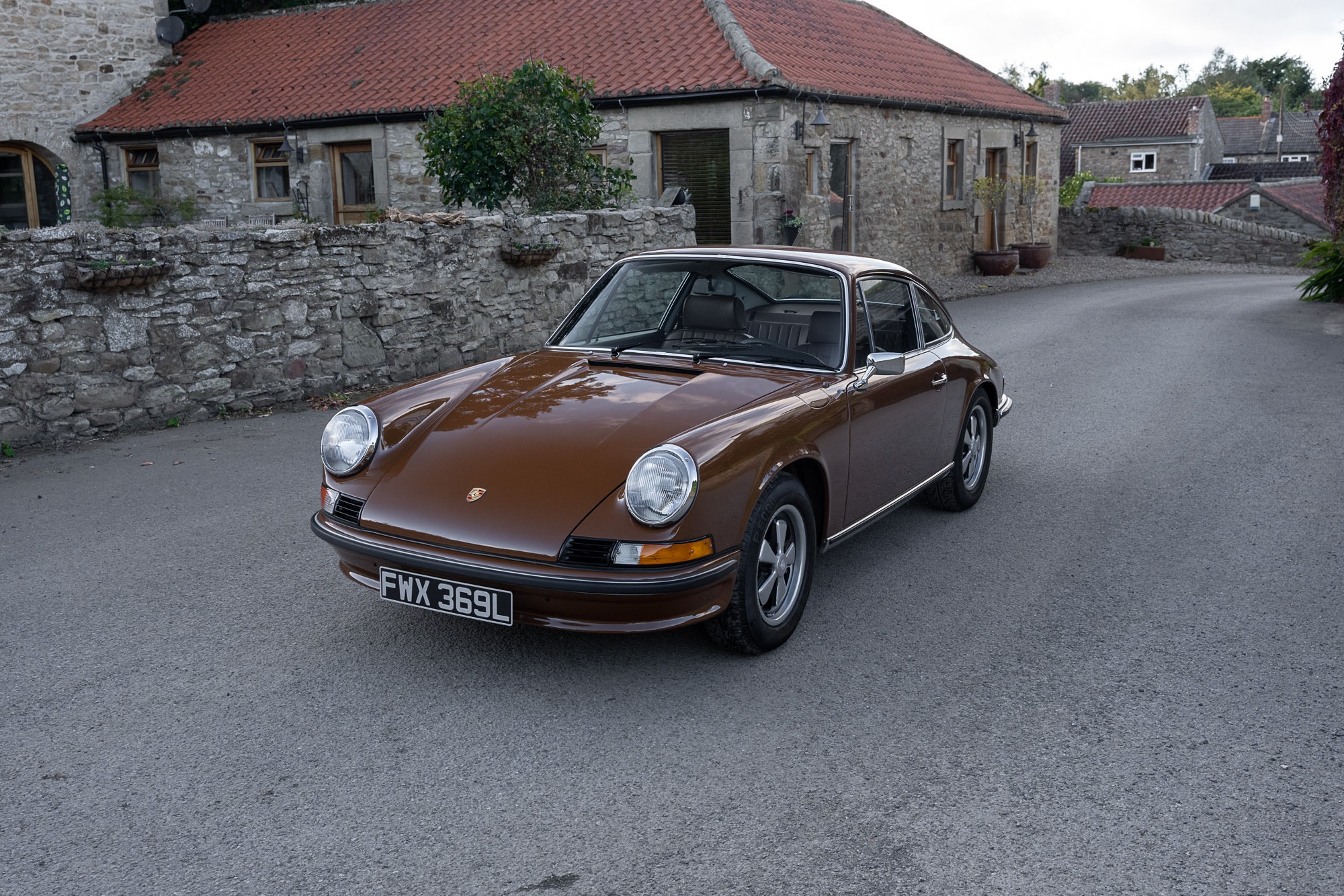 Unfallinstandsetzung des Porsche 911 E 2.4 Coupé (Bj. 1973