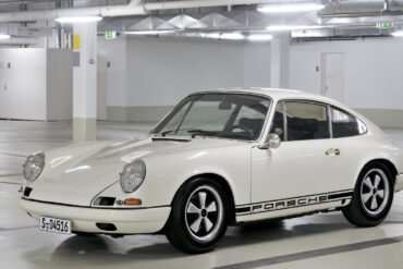 Porsche 911 R (1967) – Specifications & Performance