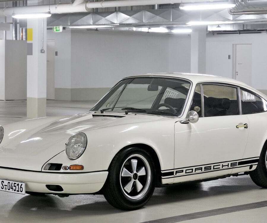 Porsche 911 R (1967) – Specifications & Performance