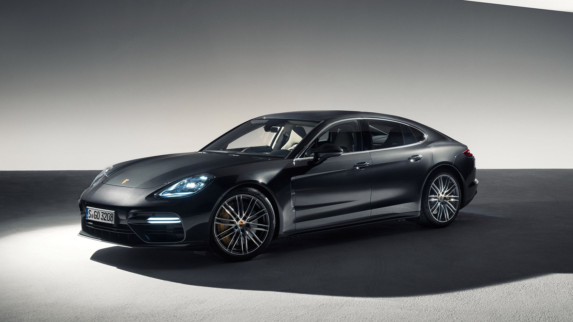 2022 Porsche Panamera – Variants, Reviews, Prices, and Specs