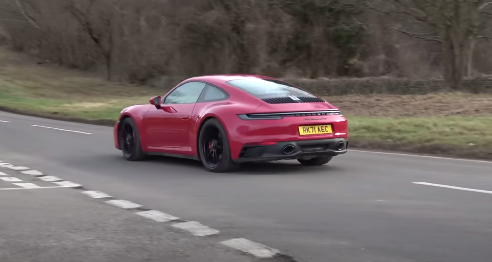 VIDEO: Is the 992 911 Carrera GTS Better Than a 992 911 GT3? - Stuttcars