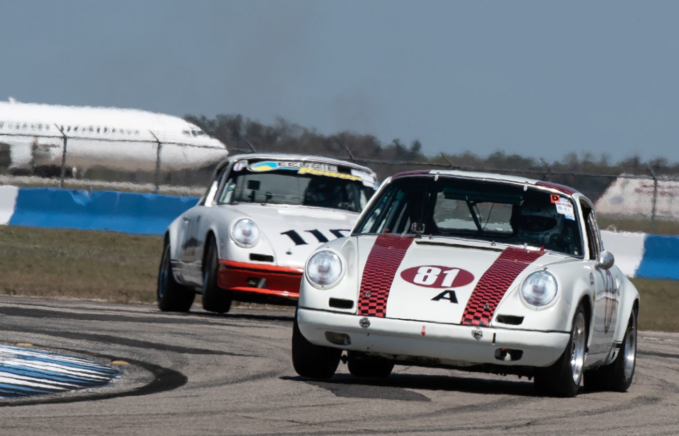 81A Nicolas Clemence 67 Porsche 911S110 Lisa Hansen 69 Porsche 911S