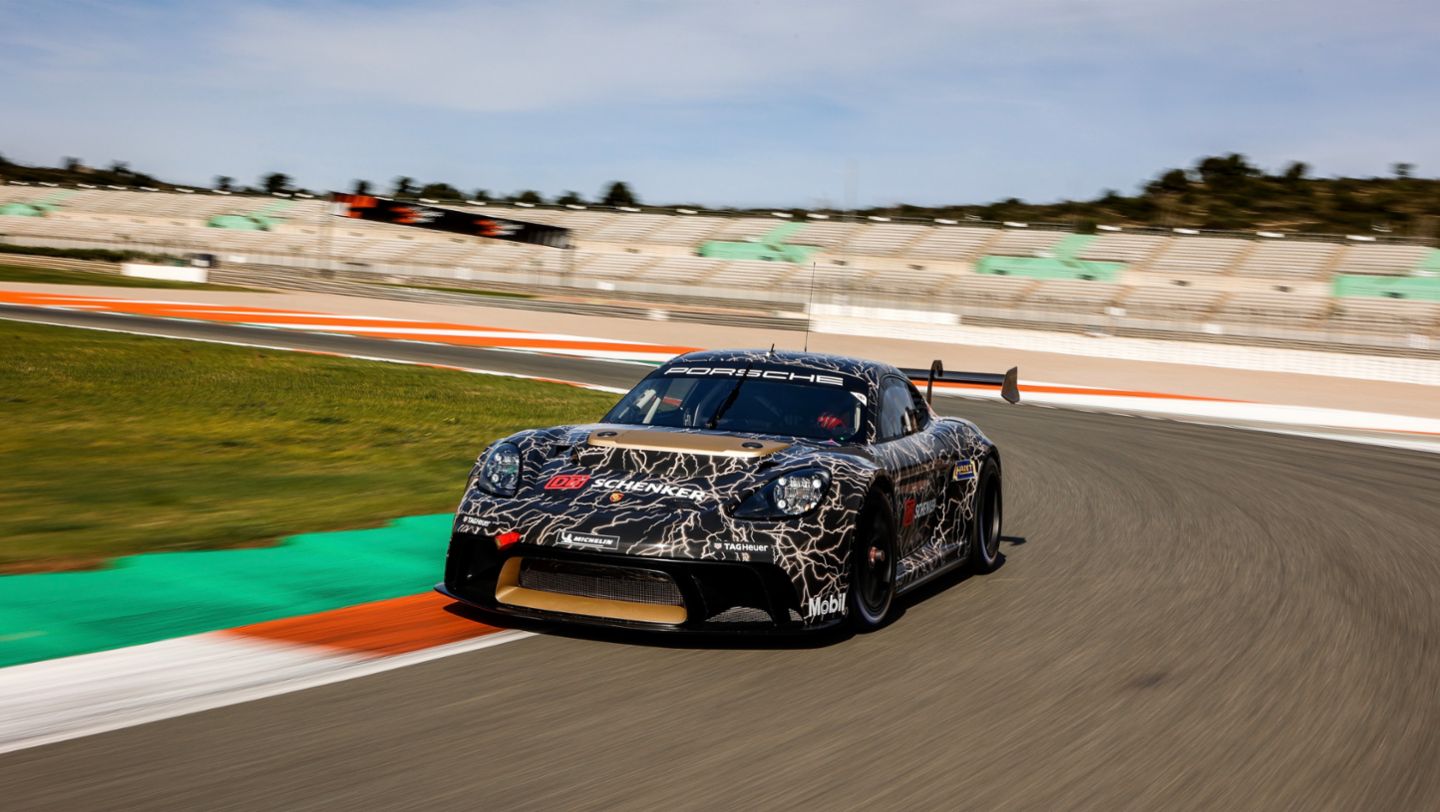 1073-HP Porsche Mission R Previews Customer Racing's EV Future