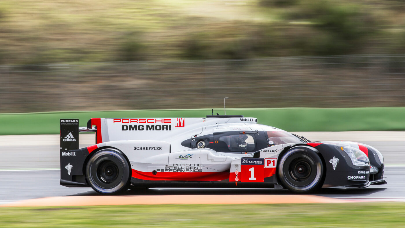 Porsche 919 Hybrid LMP1 car