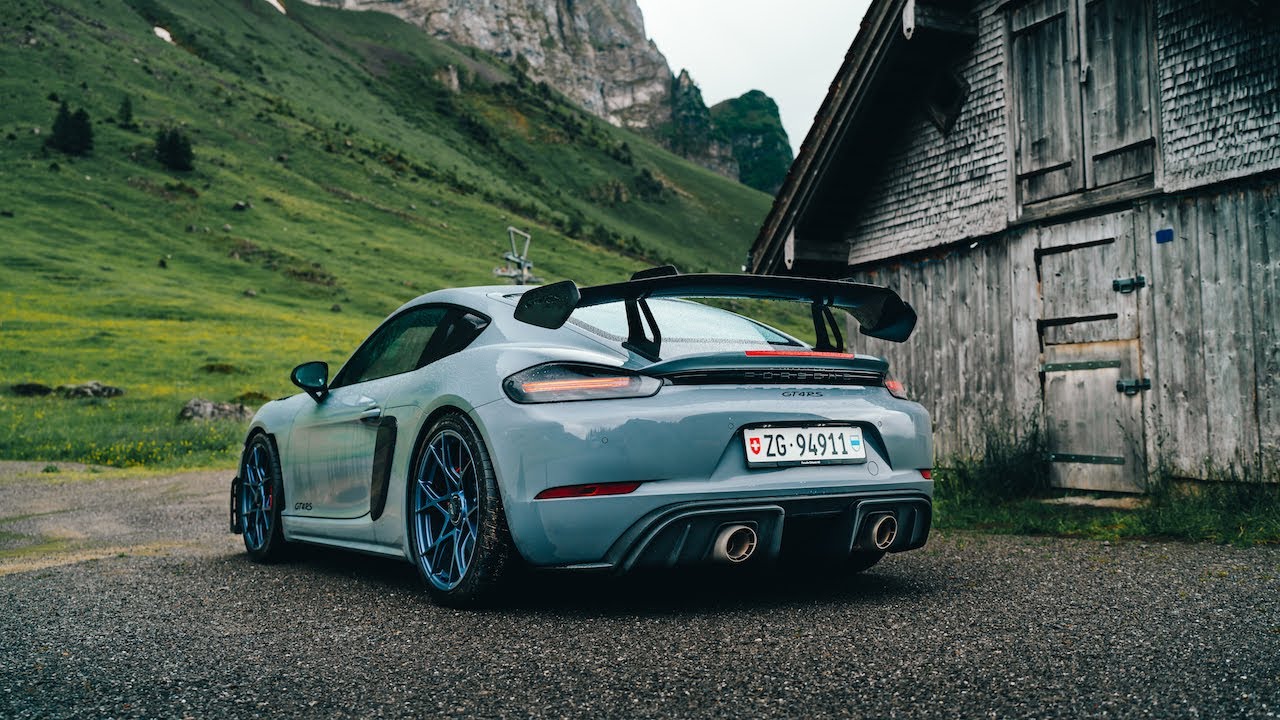 VIDEO: Coffee Run in a Porsche GT4 RS