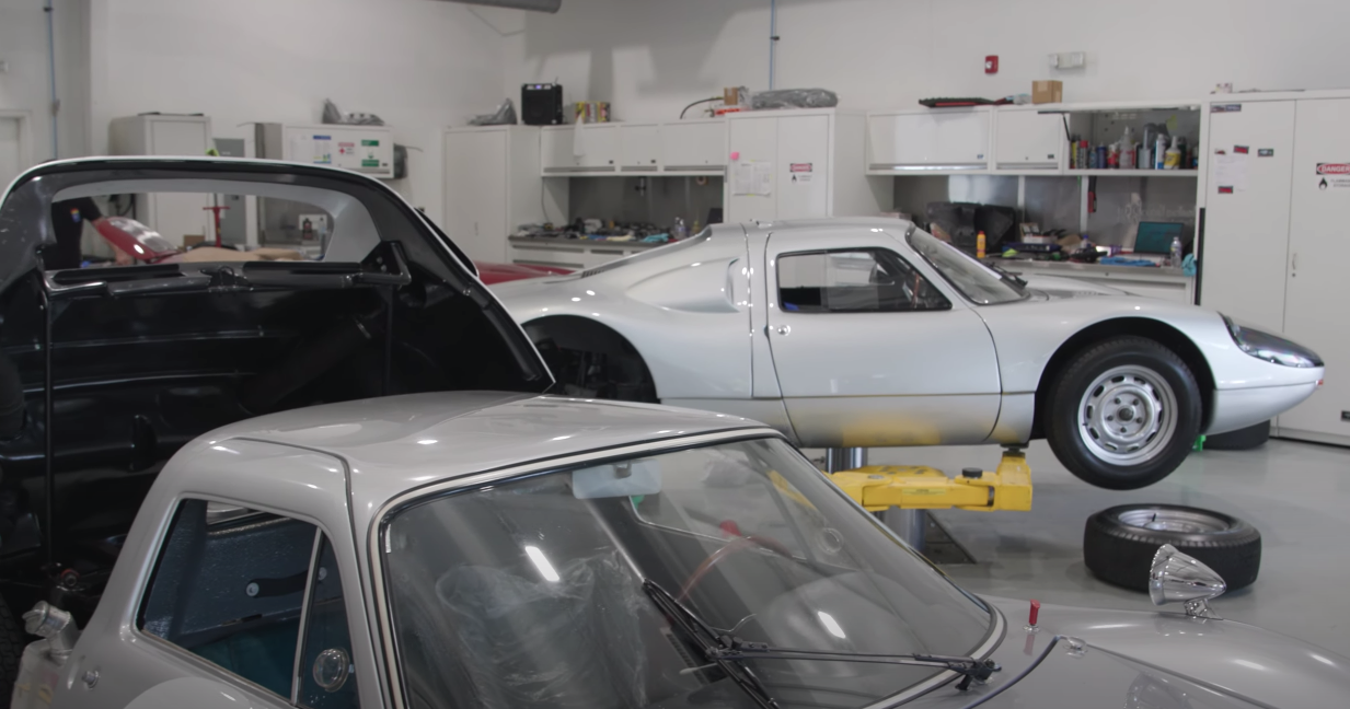 A quick rip on two special 904 Carrera GTS race cars | RS