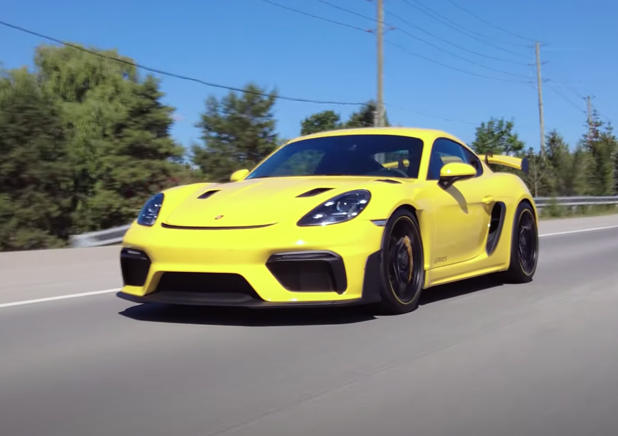 2022 Porsche Cayman GT4 RS