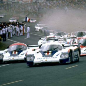 Porsche 956 on track at Le Mans