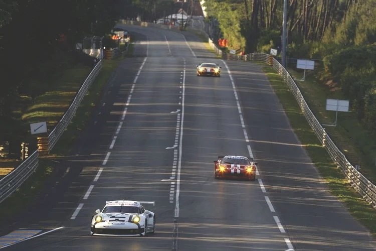 The final part of the Mulsanne Straight before Mulsanne Corner