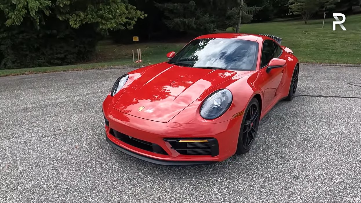 2022 Porsche 911 Carrera GTS