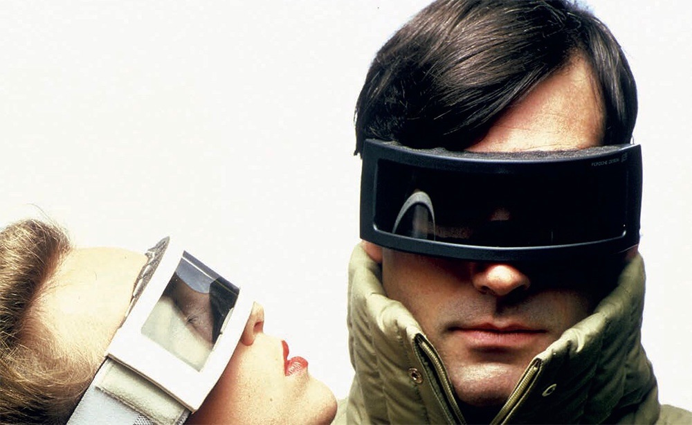 The Porsche Design Ski Goggles 5600. Great idea, cyberpunk in execution, but didn’t sell very well.
