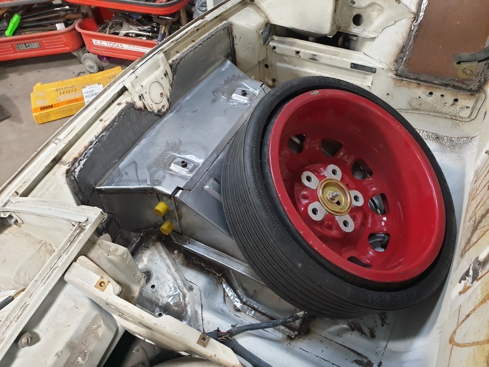 1974 Porsche 914/6 restomod's newly built up spare wheel holder
