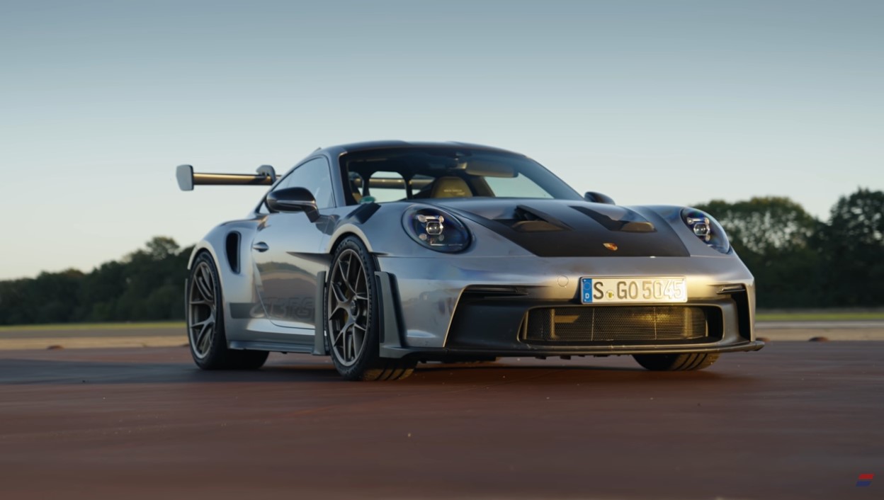 VIDEO: Auto Trader Reviews The Porsche 911 GT3 RS - Stuttcars