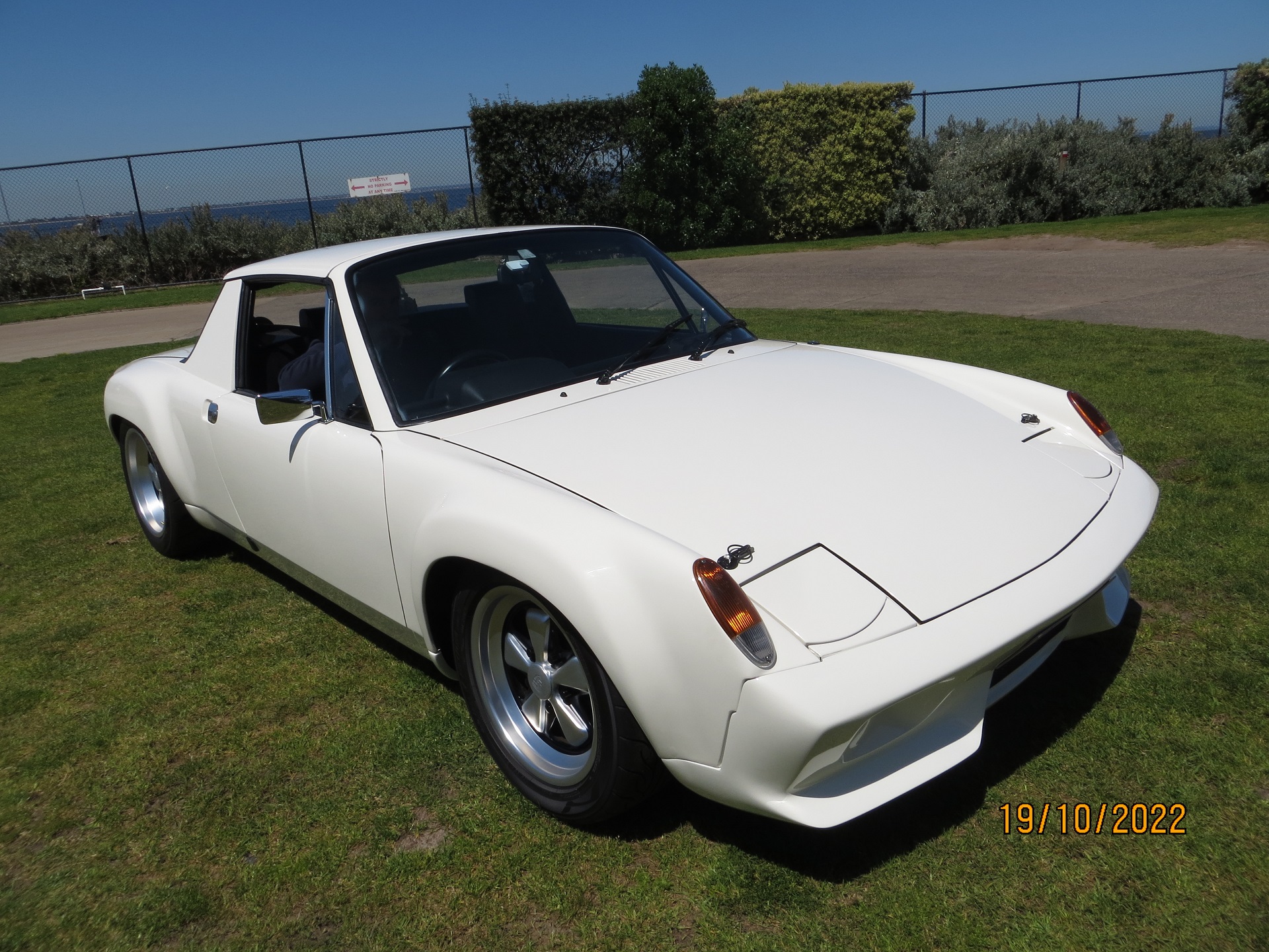 Porsche 914 angle view