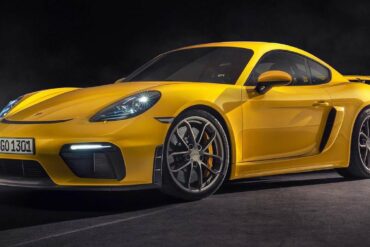 2023 Cayman GT4