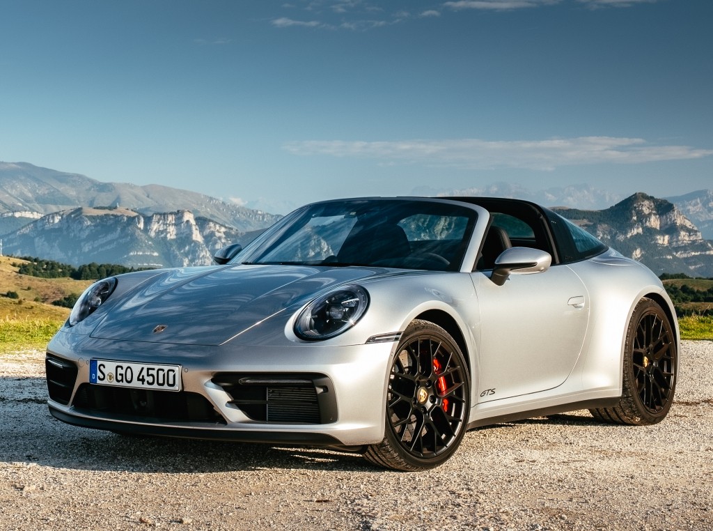 Porsche 911 Targa 4 GTS (992) (2023) – Specifications & Performance -  Stuttcars