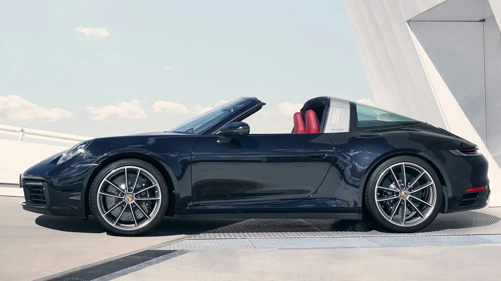 Porsche 911 Targa 4S (992) 2023 Specs