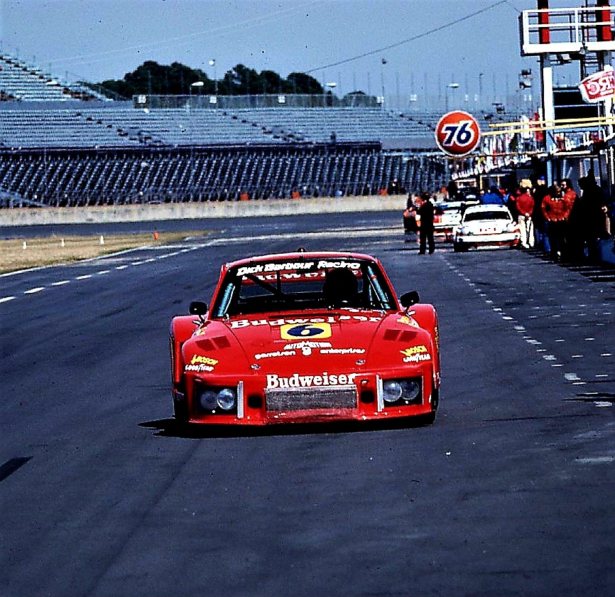 The #6 car enters the pits during practice