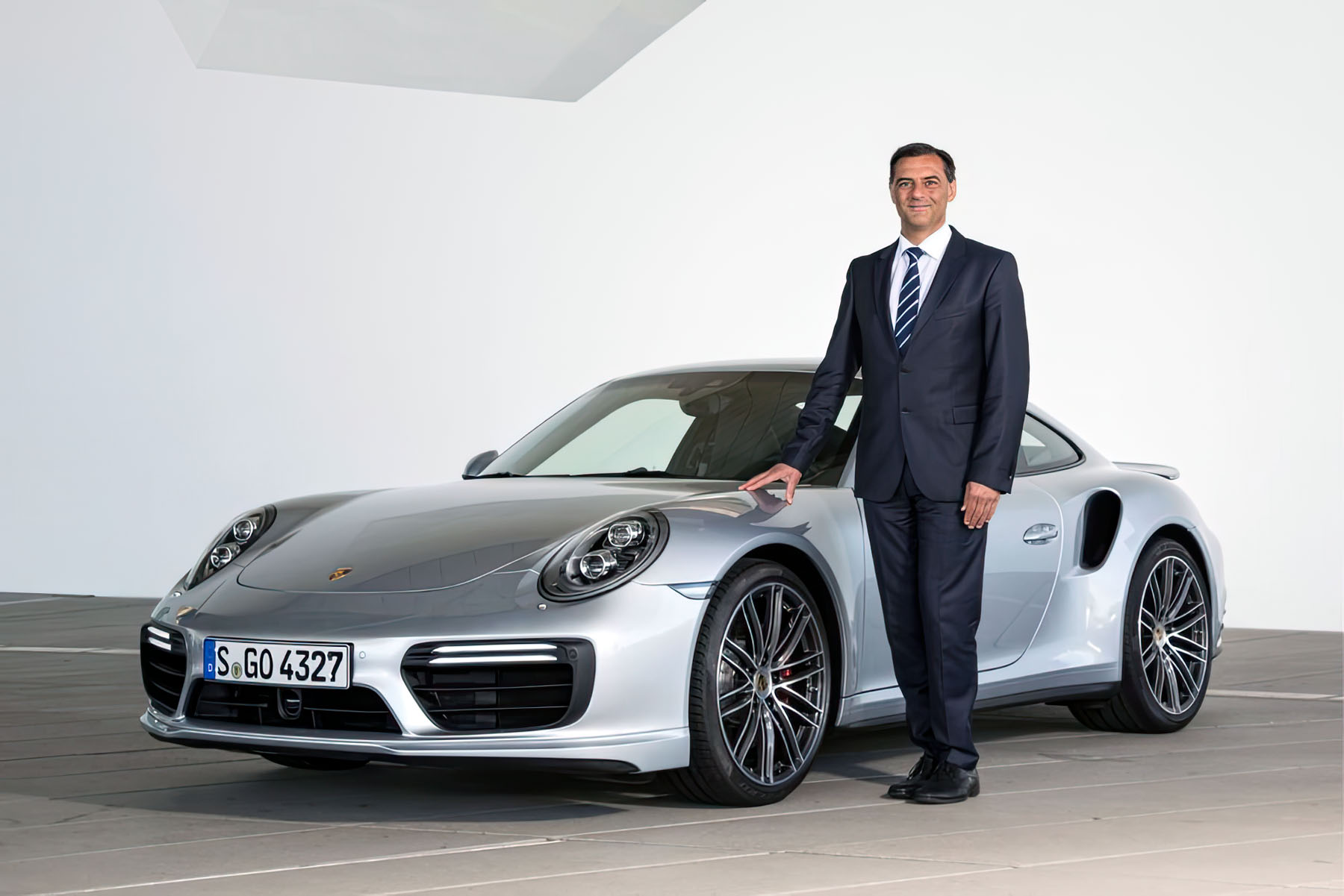 Porsche AG posts robust growth in first nine months - Porsche Newsroom