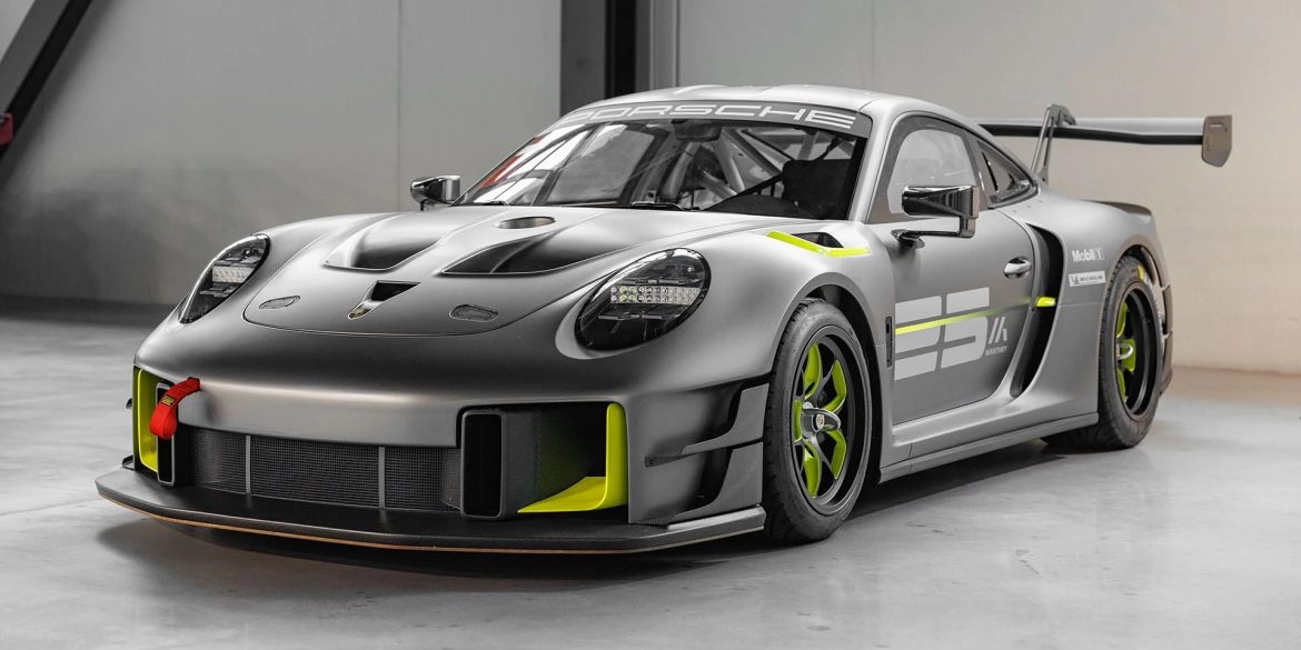 2022 Porsche 911 GT2 RS Clubsport 25 “Manthey Racing”