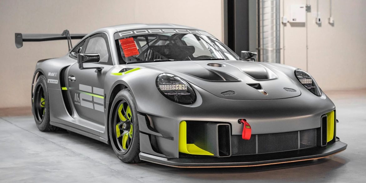2022 Porsche 911 GT2 RS Clubsport 25 “Manthey Racing”