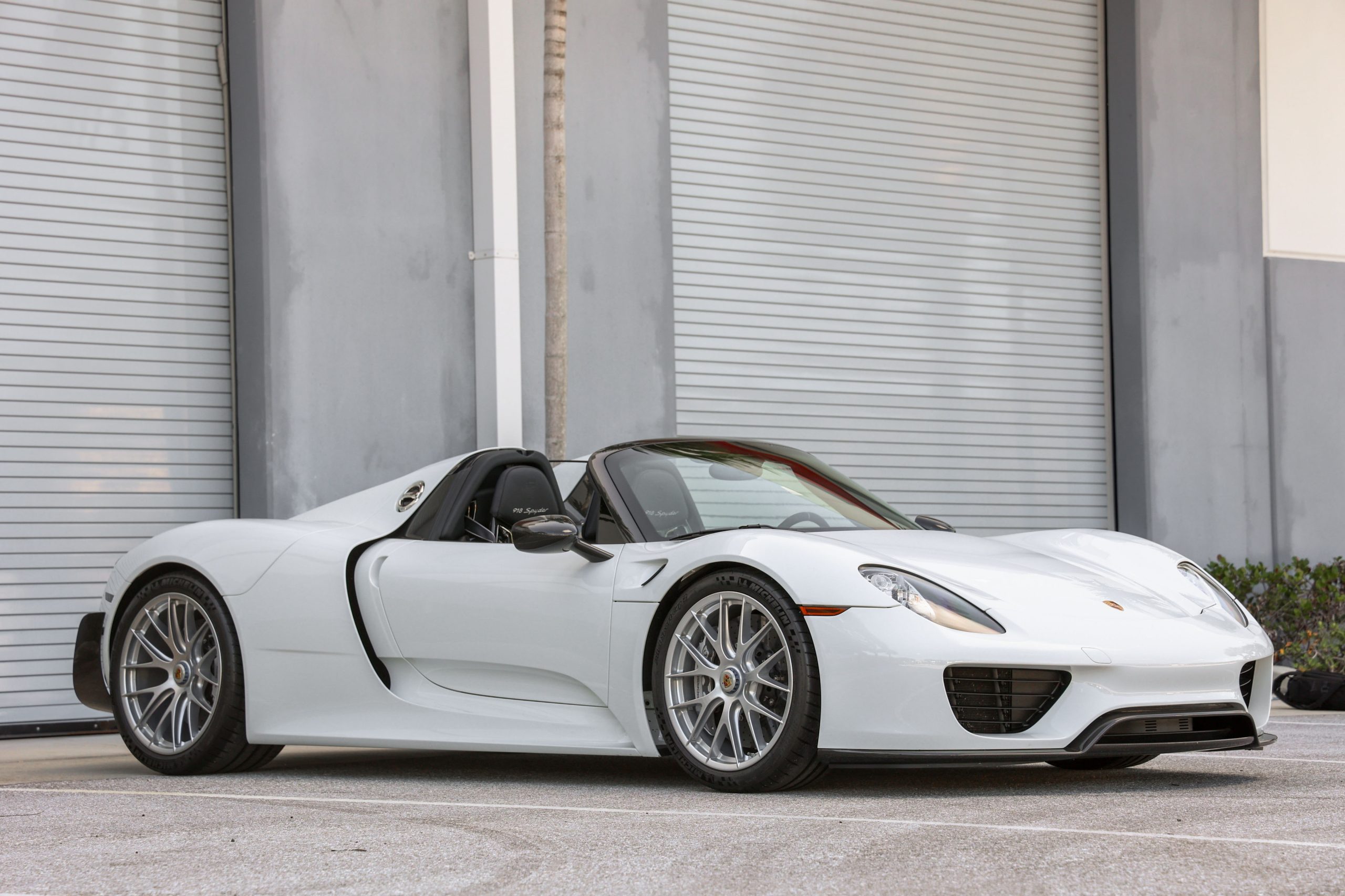 2015 Porsche 918 'Weissach' Spyder Ryan Merrill ©2023 Courtesy of RM Sotheby's