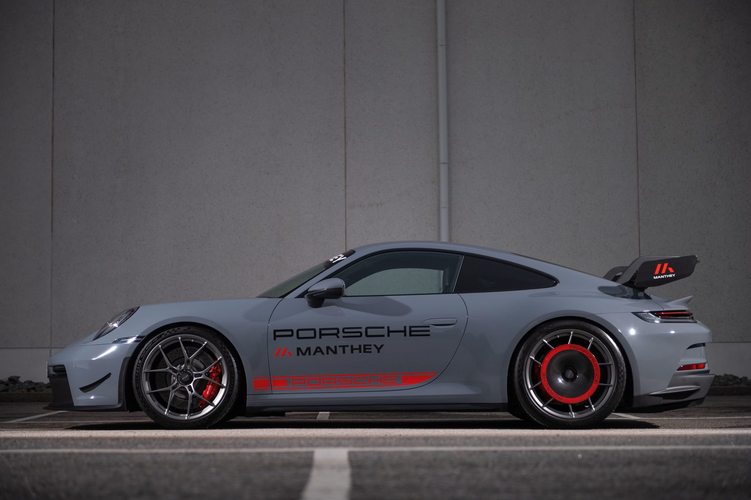 2023 Porsche 911 (992) GT3 Manthey Racing