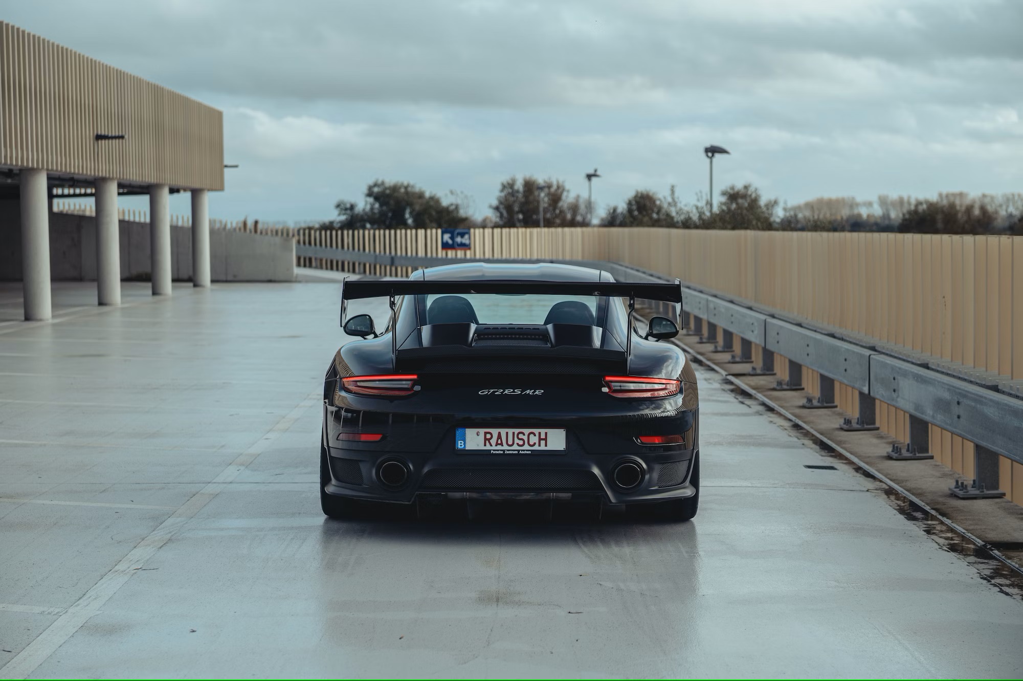 2018 Porsche 911 GT2 RS 'MR'