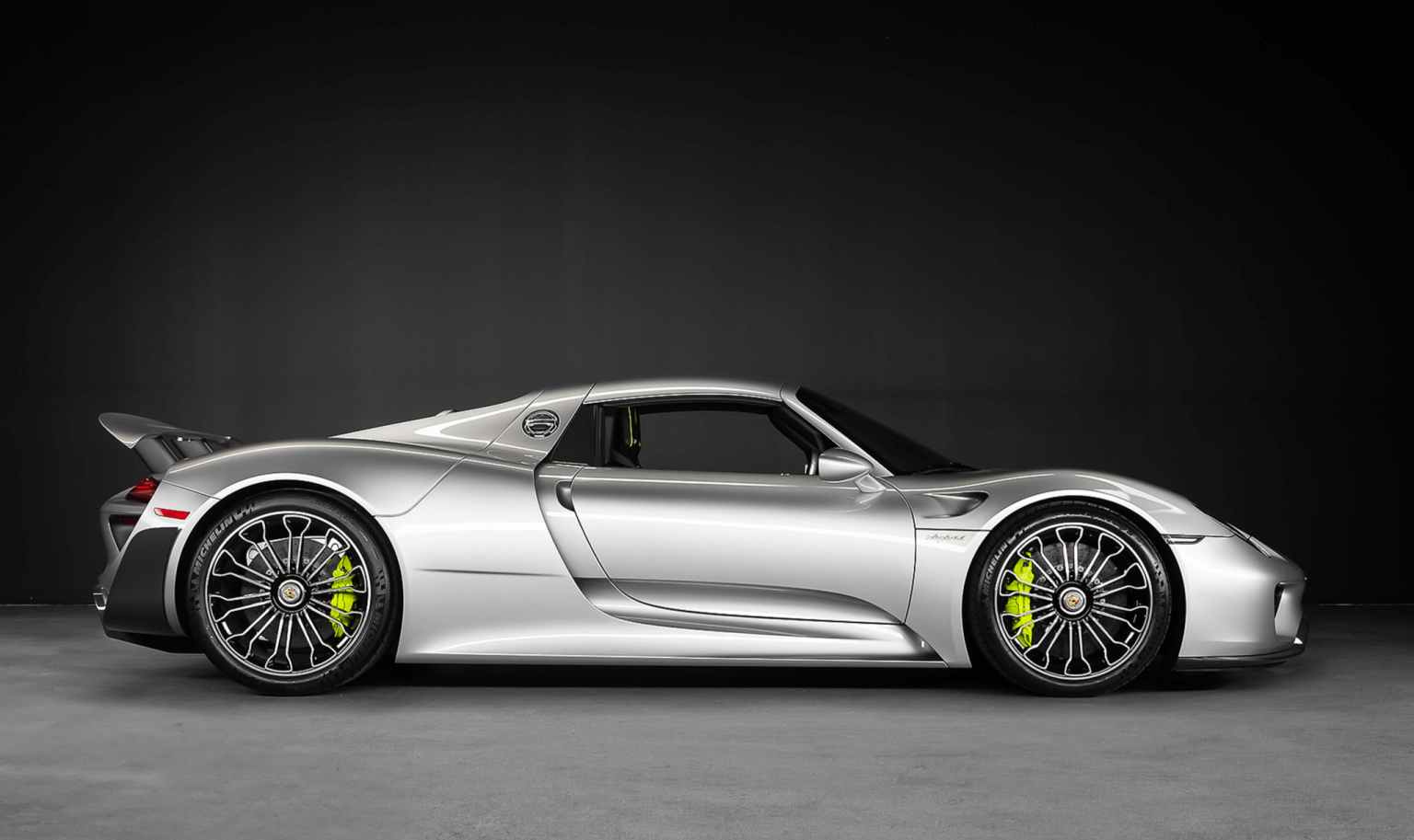 FOR SALE: 2015 Porsche 918 Spyder
