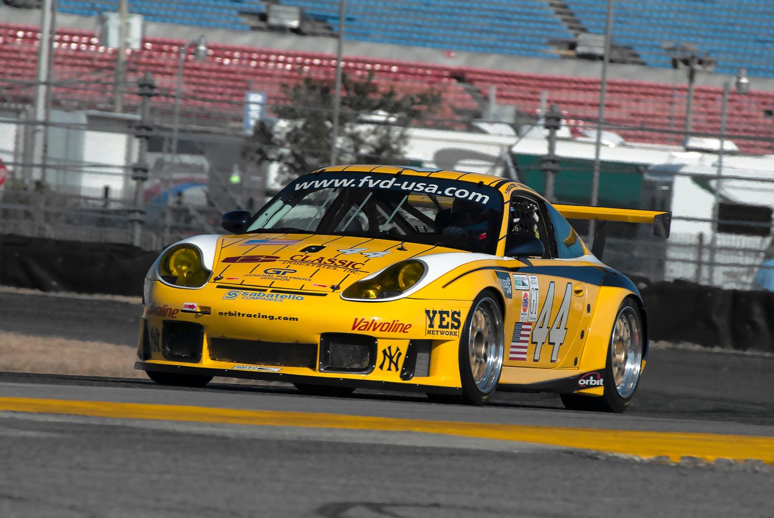 Porsche Of The Day: 2001 Porsche 911 GT3 RS Race Car