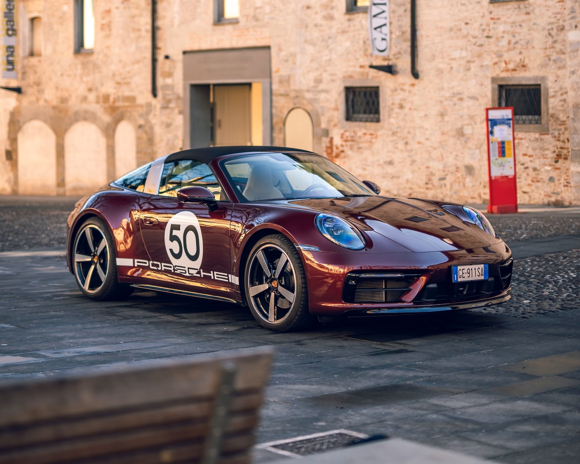 2021 Porsche 911 Targa 4S Heritage Design Edition