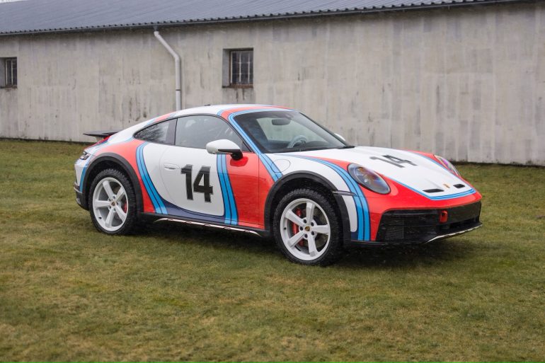 2024 Porsche 911 (992) Dakar