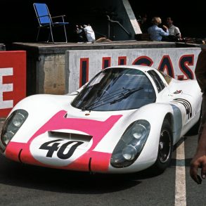Porsche 907