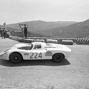 Porsche 907