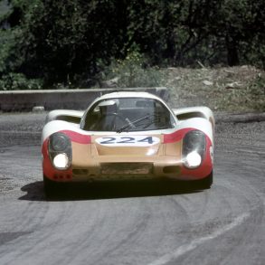 Porsche 907