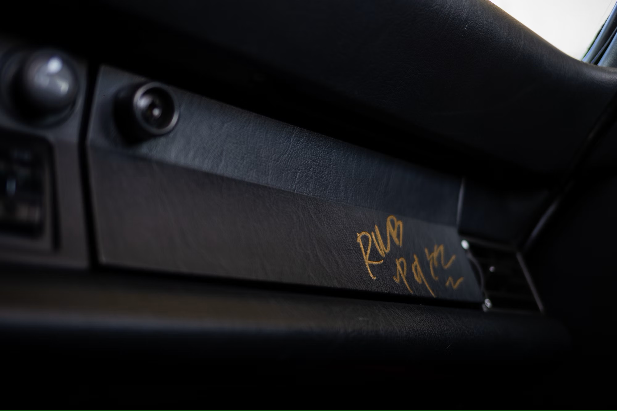 1990 Porsche 911 (964) Carrera 2 Cabriolet - RWB Custom