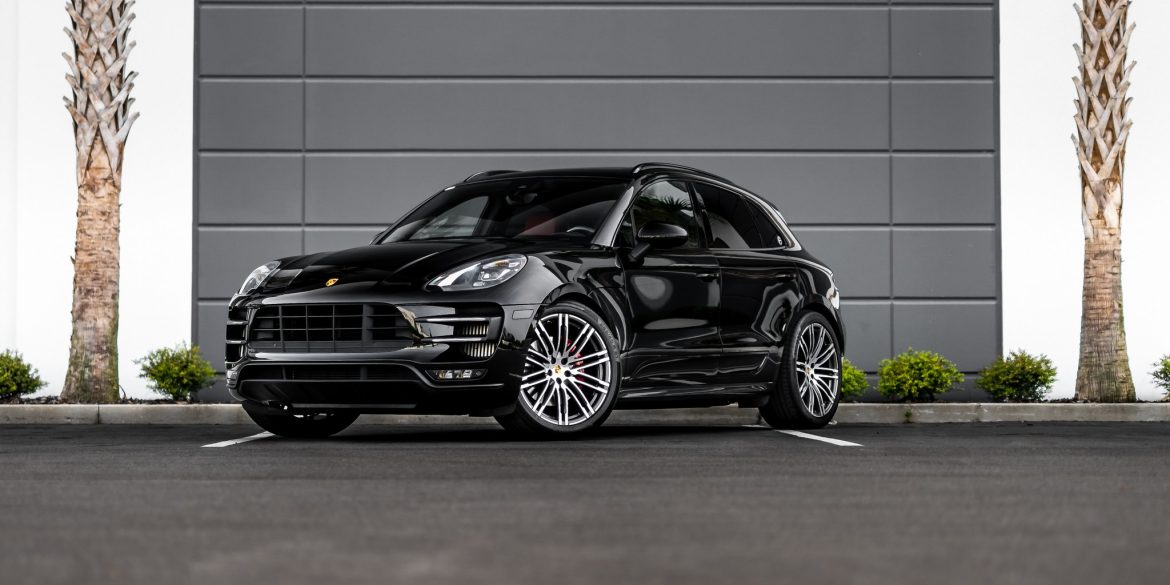 Flat 6 Motorsports Porsche Macan Turbo