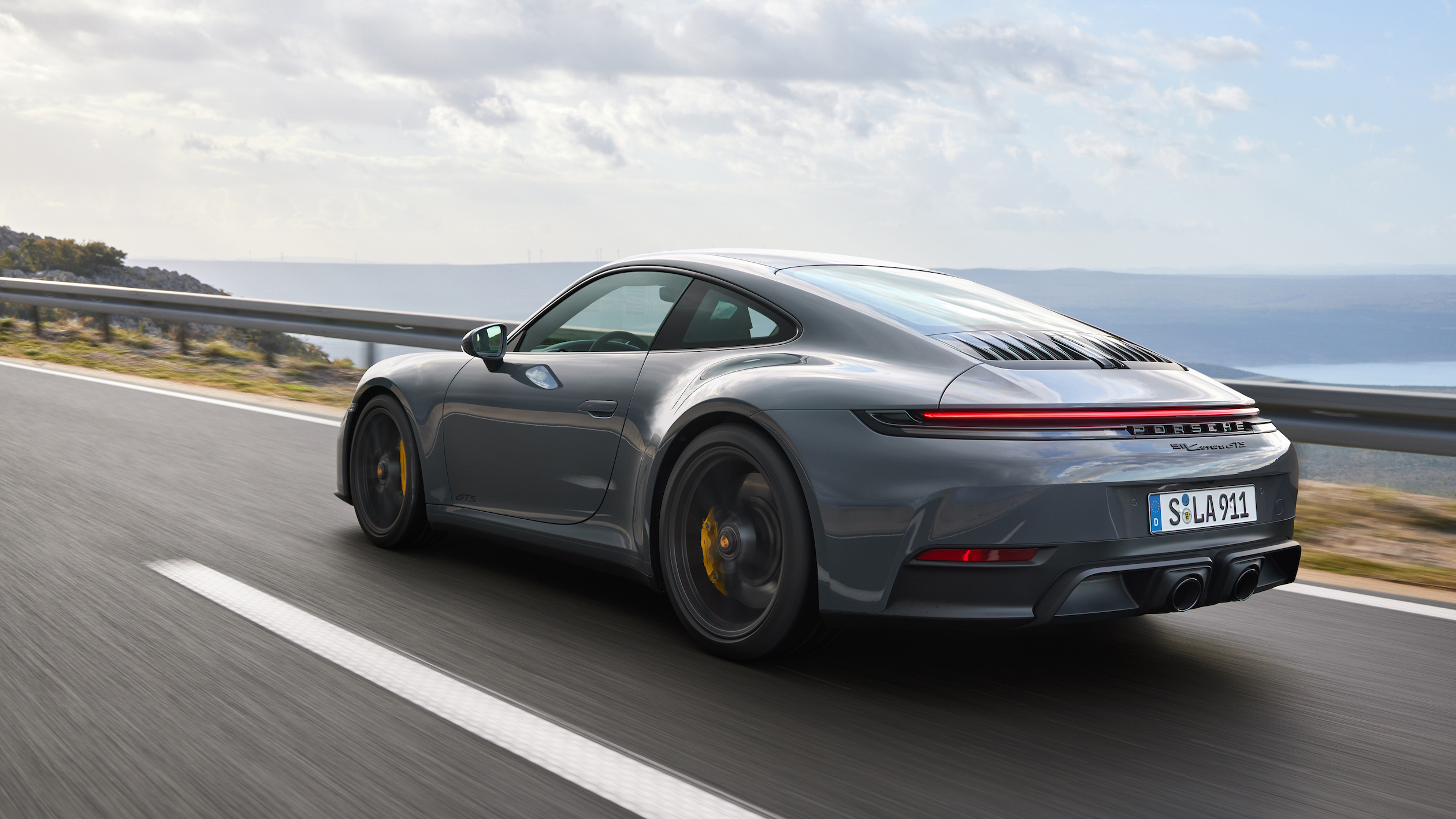 Porsche 992.2 911 GTS T-Hybrid