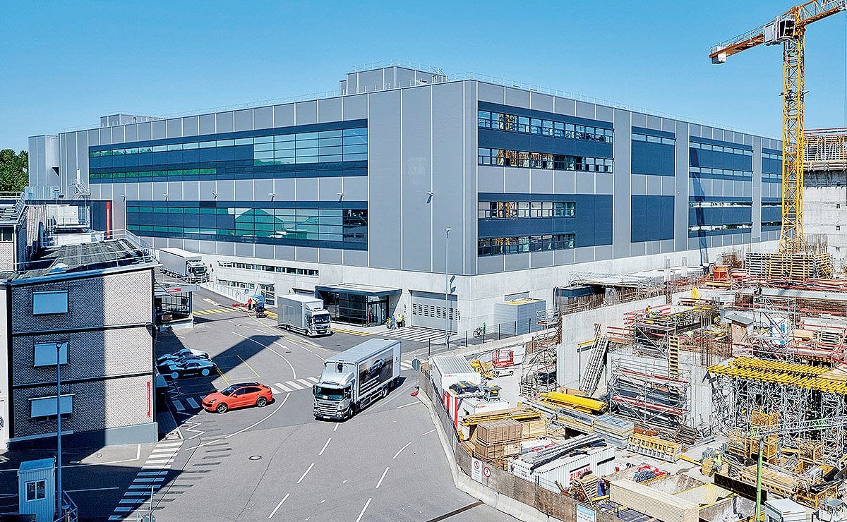 Porsche-factory