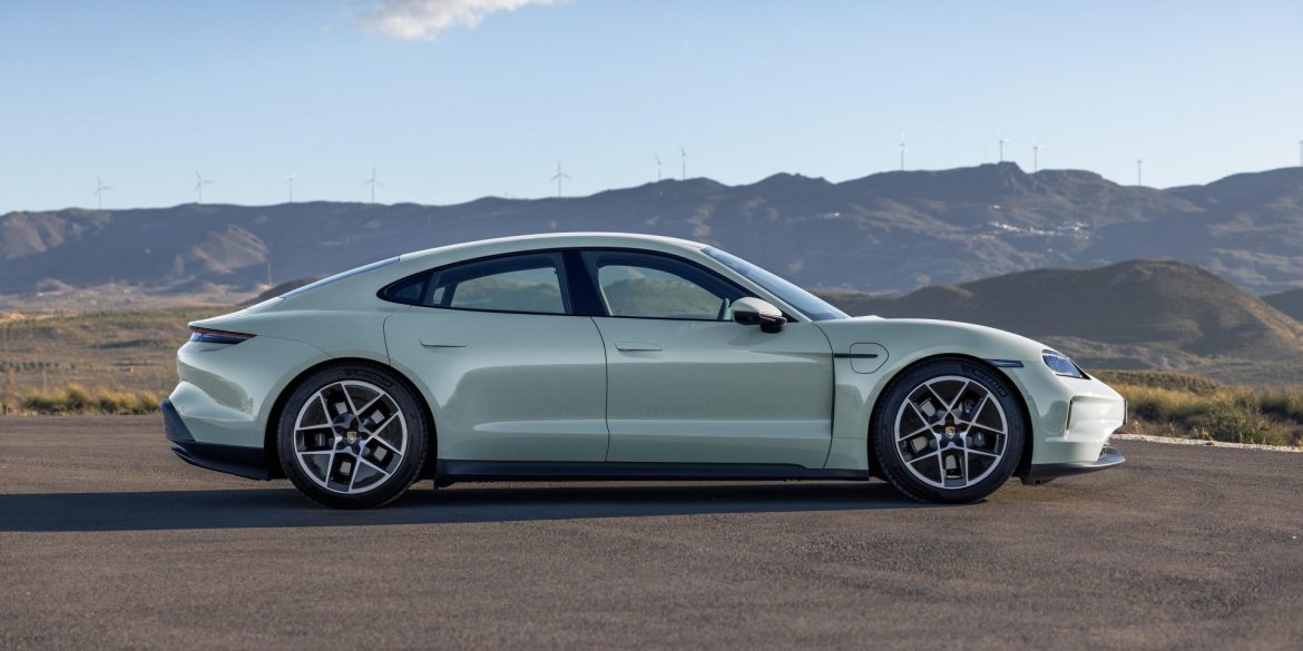 Sidview of a 2025 Shade Green Metallic base Porsche Taycan