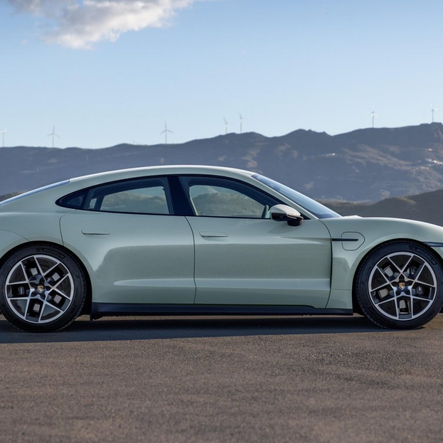 Sidview of a 2025 Shade Green Metallic base Porsche Taycan