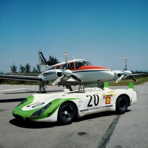 The 1969 Porsche 908/02 Spyder LH ‘Flunder’ with longer rear bodywork. © Corporate Archives Porsche AG