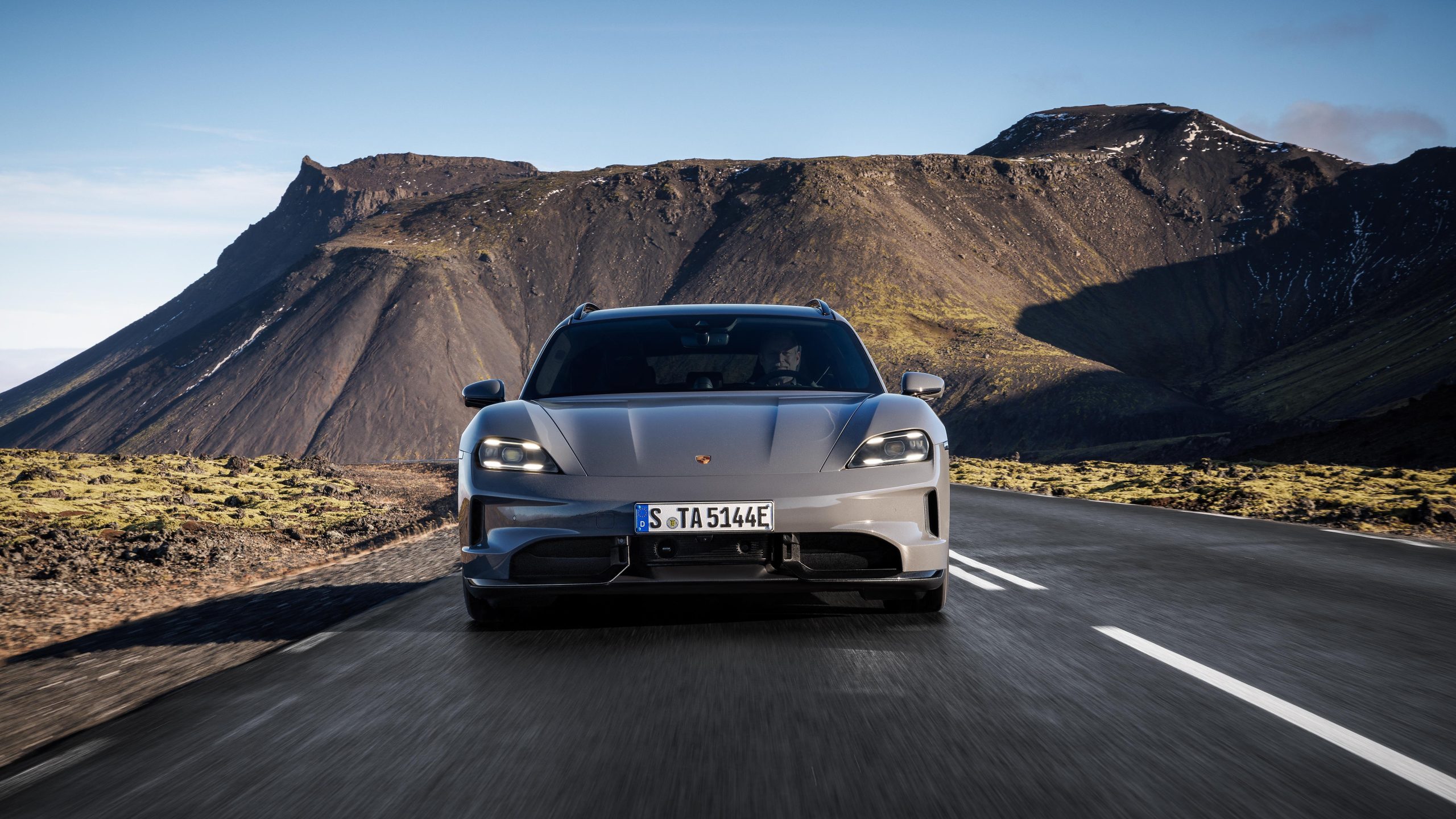 Front view of a 2025 Porsche Taycan turbo