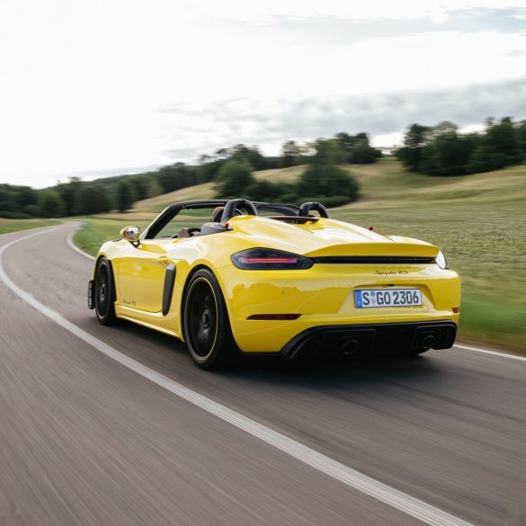 2024 Porsche 718 Spyder RS Racing Yellow - Pictures & Gallery